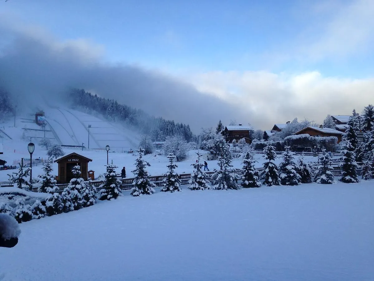 Chalet L'Etagne Courchevel Bed & Breakfast
